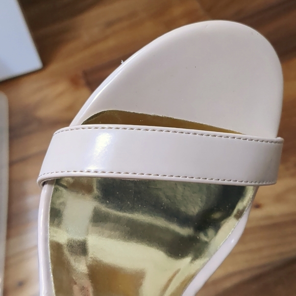 Madden girl. Worn once. Size 6 heels. Beige. - Picture 4 of 5